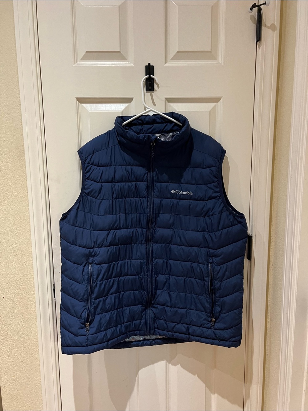 Columbia Men's Navy Quilted Down-Style Vest